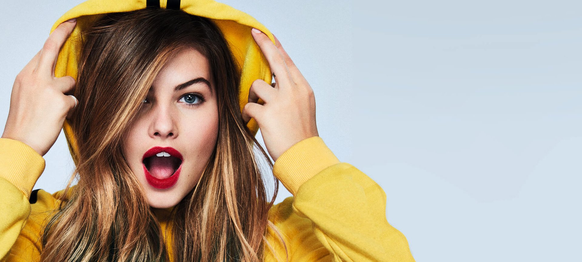 Thylane Blondeau  Colorista  Yellow  Hero