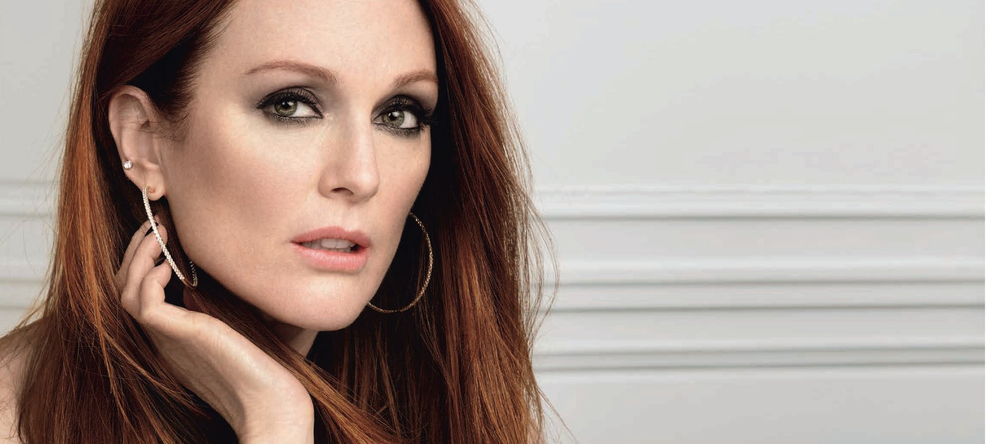 Julianne Moore Age Perfect Renaissance Cellulaire Hero