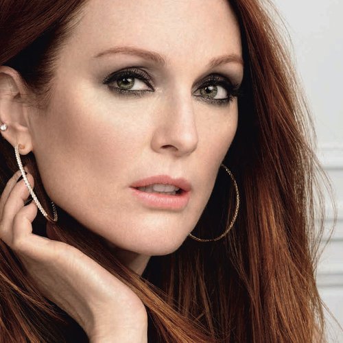Julianne Moore Age Perfect Renaissance Cellulaire Hero